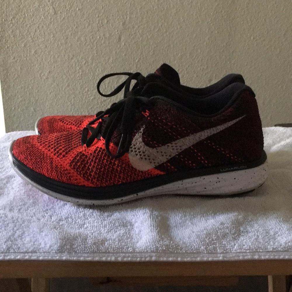 Nike flyknit lunar 3